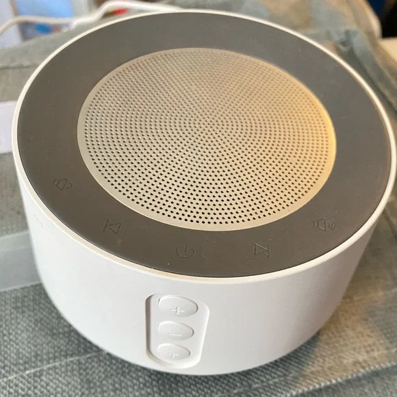 White noise machine - Picture 1 of 4